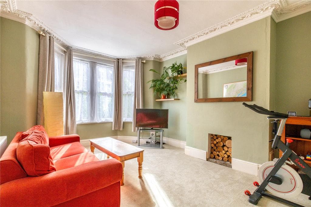 View property at Wick Road, Brislington, Bristol, BS4