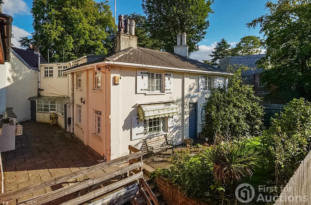 Mansfield Road, Nottingham, Nottinghamshire - Image 1