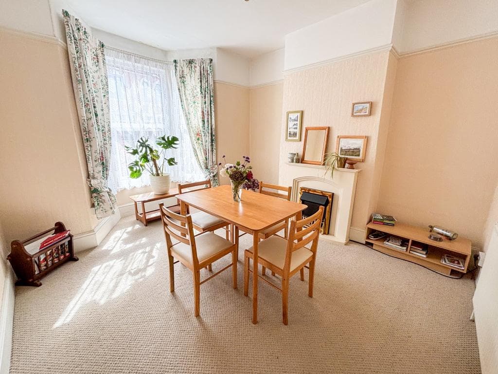 Walrow Road, Highbridge, Somerset, TA9 - Image 2