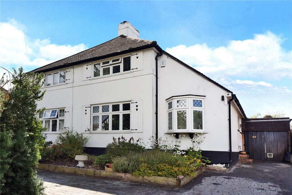 View property at Oaks Avenue, Worcester Park, KT4