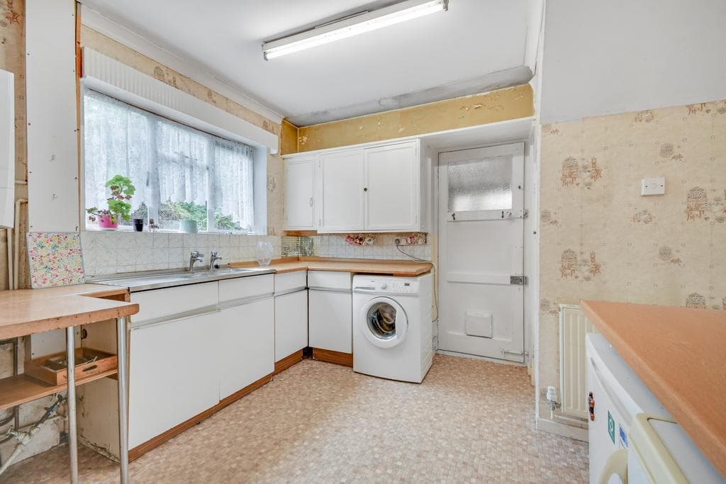 Avon Road, Chelmsford - Image 4