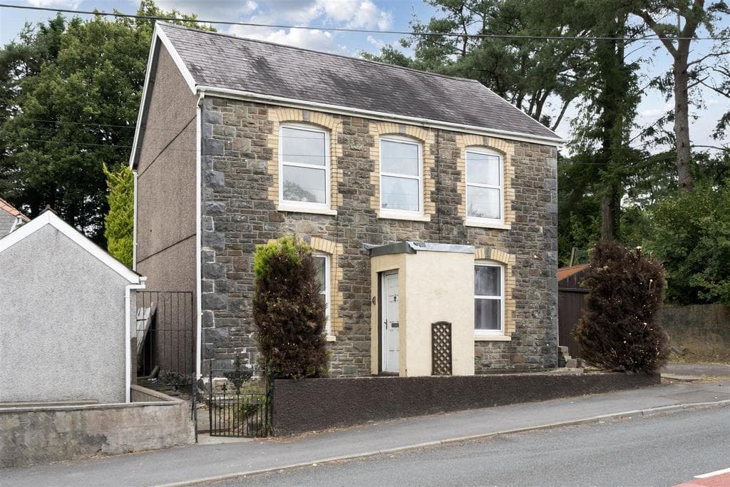 View property at Heol Cwmmawr, Drefach, Llanelli