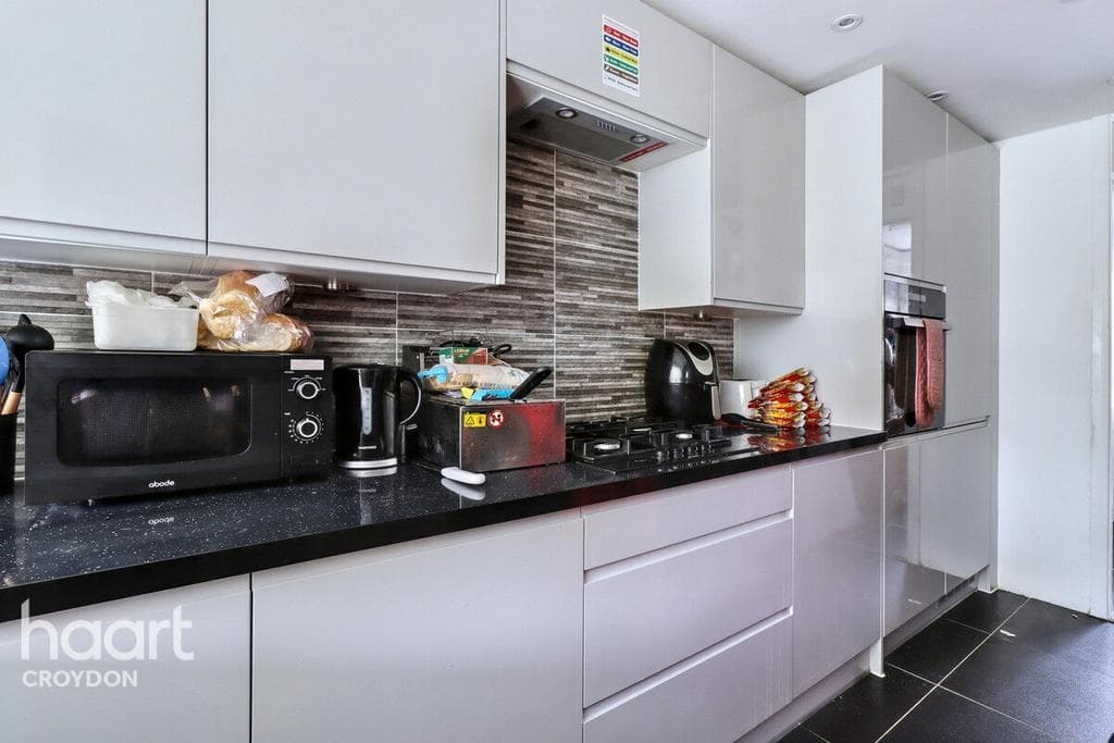 Aldrich Crescent, Croydon - Image 5
