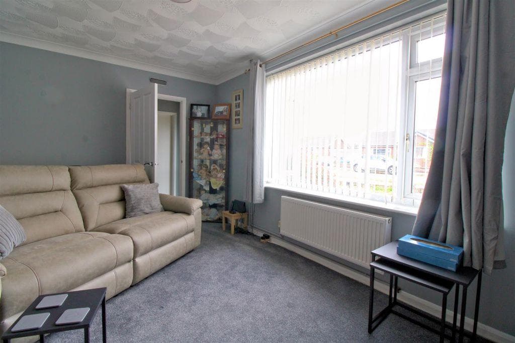 South Moor Drive, Heacham, King's Lynn, Norfolk, PE31 7BW - Image 2