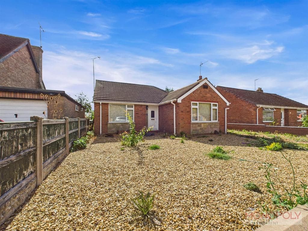 Clarendon Avenue, Wrexham - Image 1