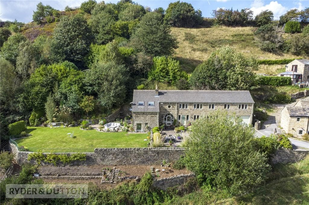 View property at Booth  Bank, West Slaithwaite, Huddersfield, HD7