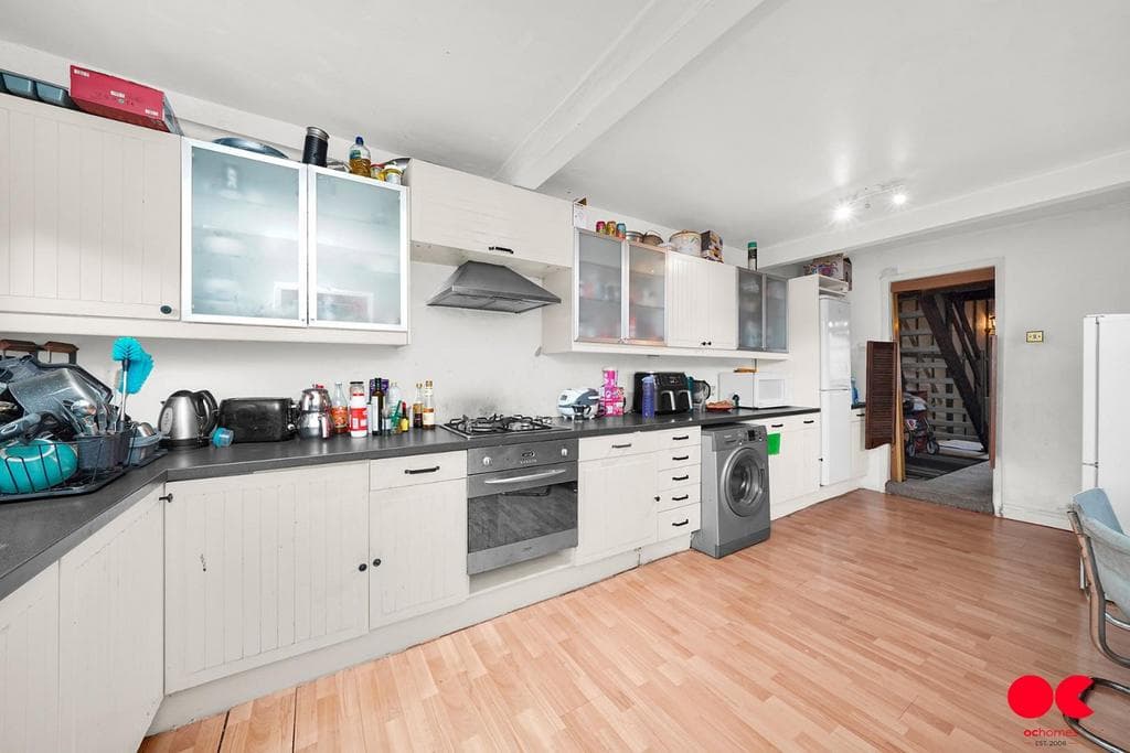 Nutfield Road, Leyton E15 - Image 3