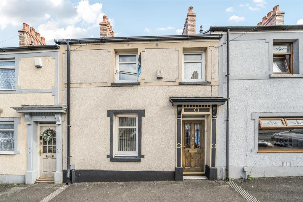 View property at Aberdyberthi Street, Hafod, Swansea