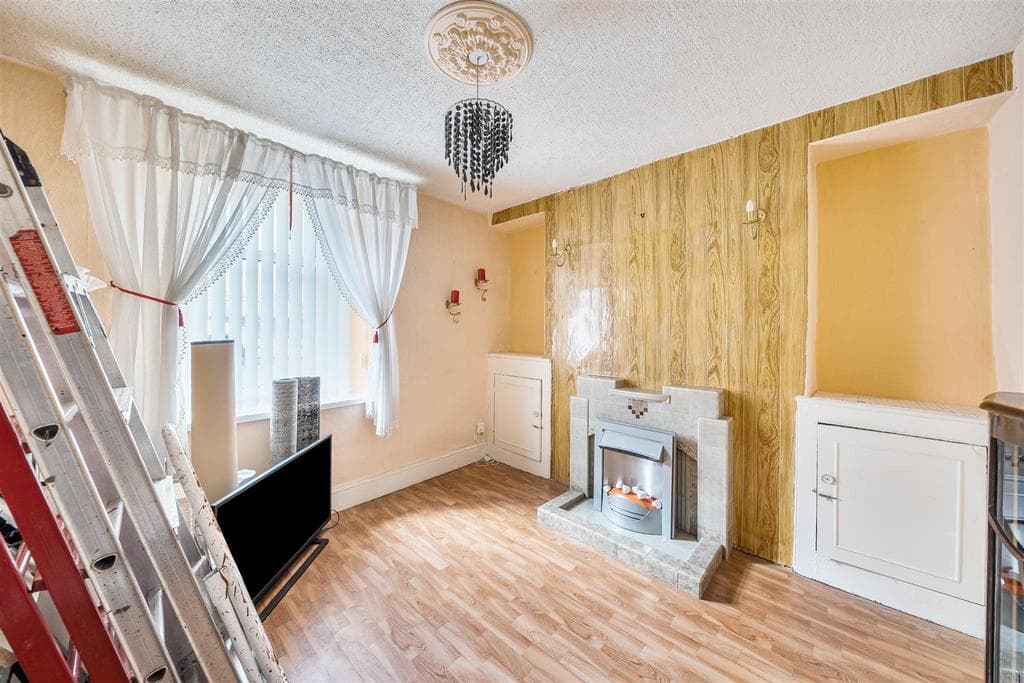 Aberdyberthi Street, Hafod, Swansea - Image 3
