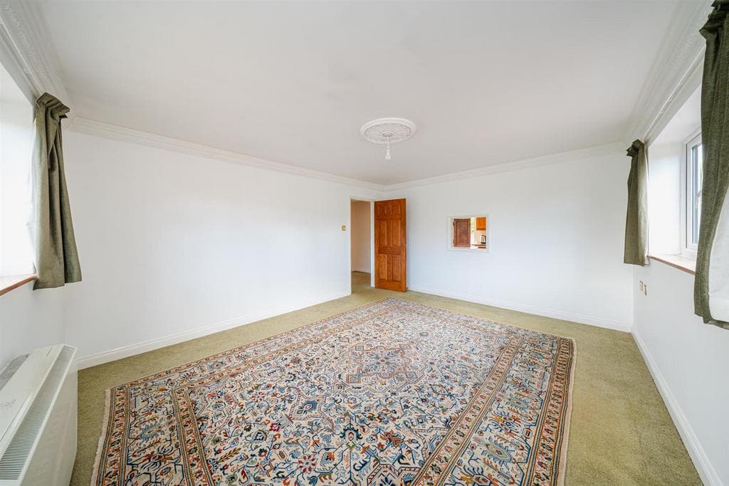 Waterworks Road, Trowbridge - Image 4