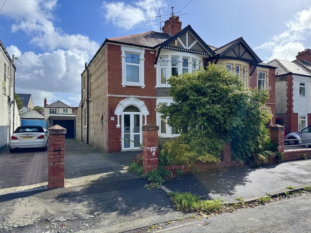 View property at St Augustine Road, Heath, Cardiff