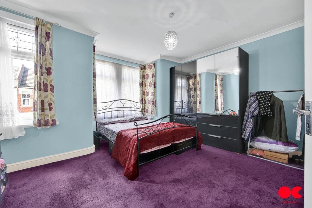 Streatfeild Avenue, East Ham E6 - Image 5