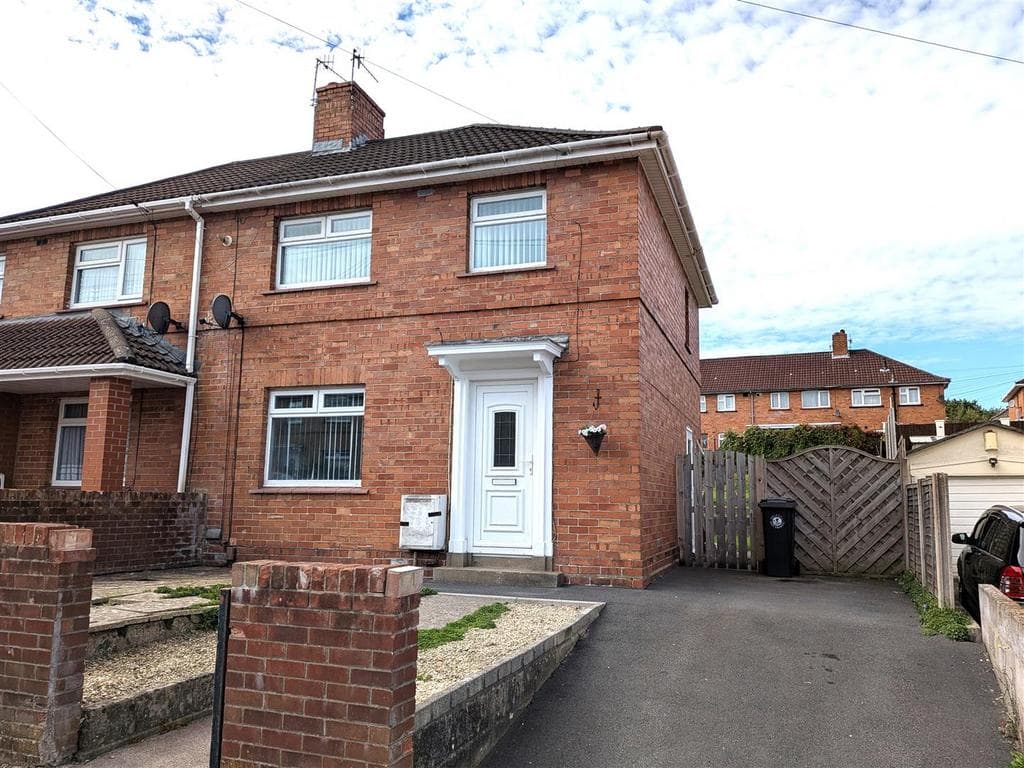 View property at Donegal Road, Knowle, Bristol