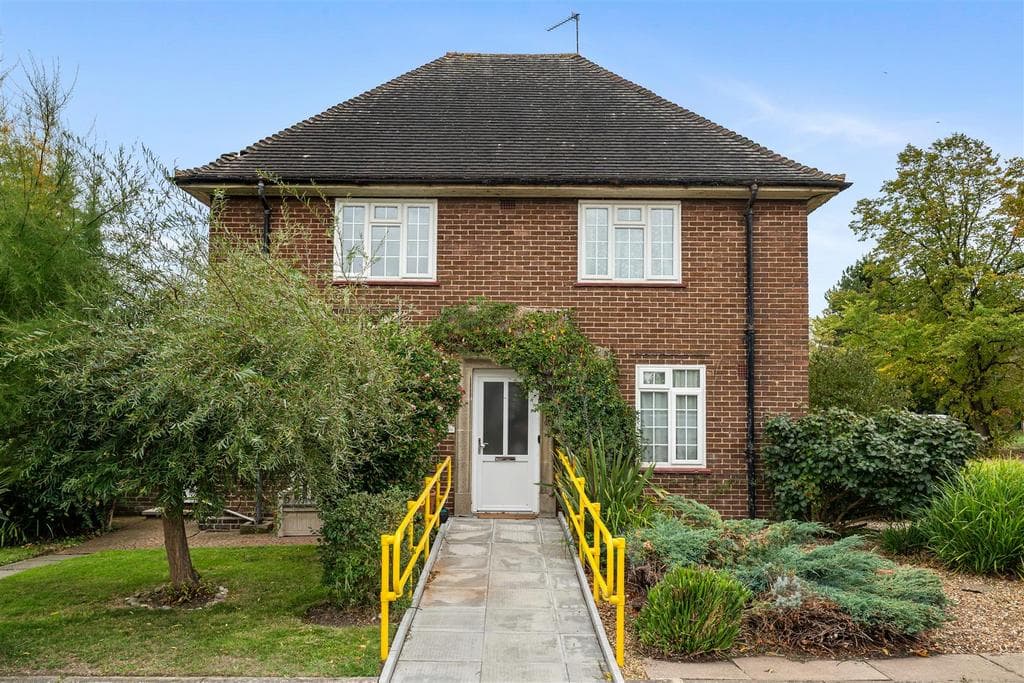 View property at Wavell Close, Stewartby