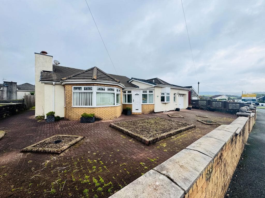 View property at Ystad Celyn, Maesteg CF34