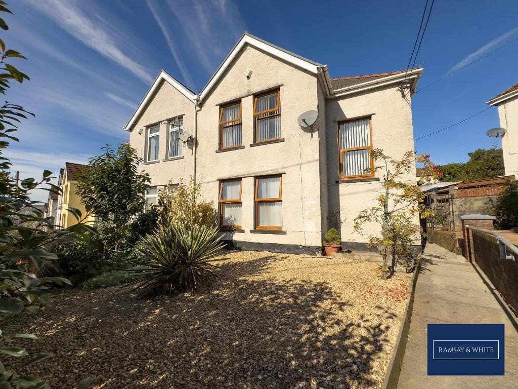 View property at Third Avenue, Merthyr Tydfil, CF44 9TT