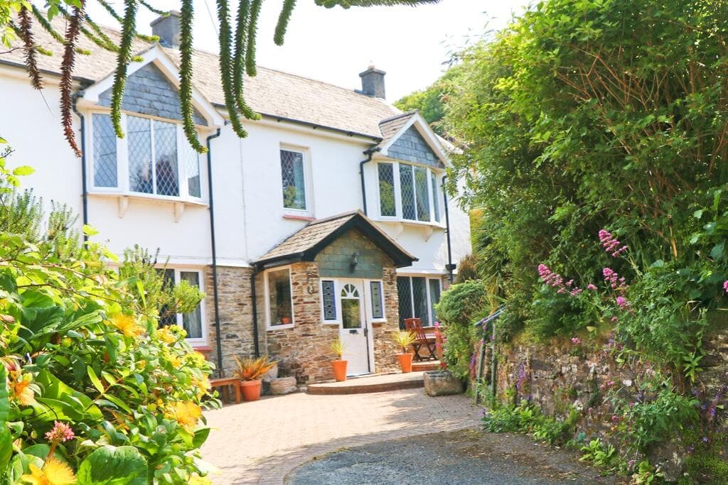 St Mawgan, TR8 - Image 1