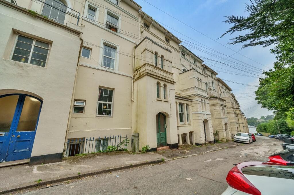 View property at Barnpark Terrace, Teignmouth, TQ14