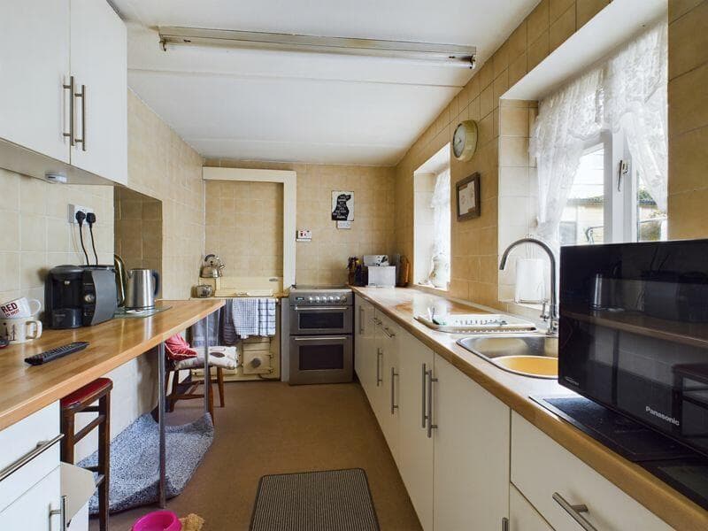 Clinton Road, Redruth - Image 7