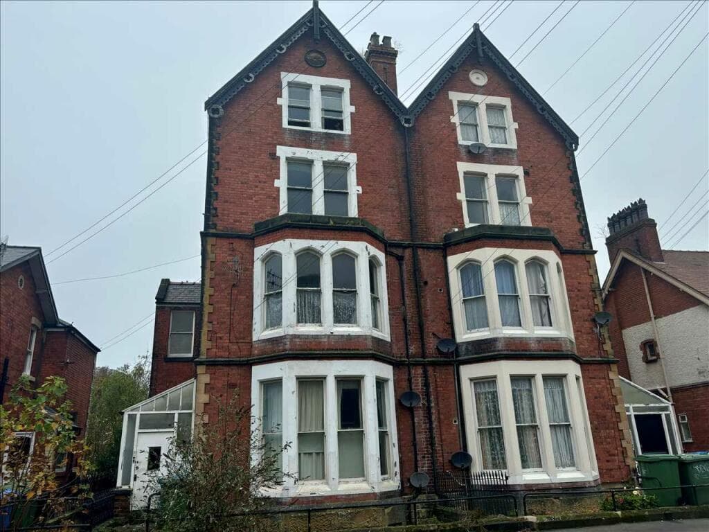 View property at Grosvenor Road