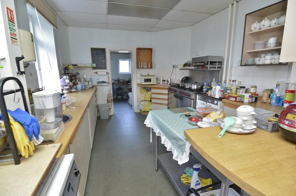 Chevalier Road, Felixstowe - Image 6