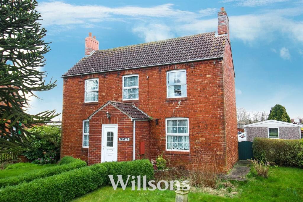 Oxlands Lane, Bratoft, Skegness - Image 1