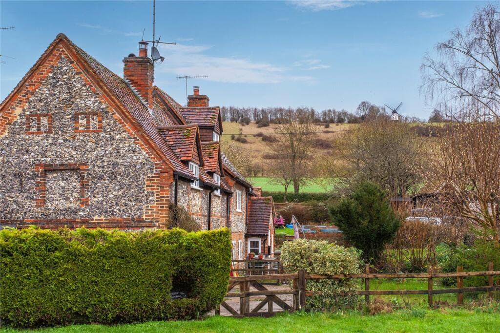 Turville, Henley-on-Thames, Oxfordshire, RG9 - Image 2