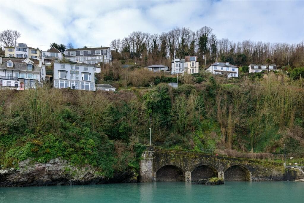 View property at Hannafore Lane, West Looe