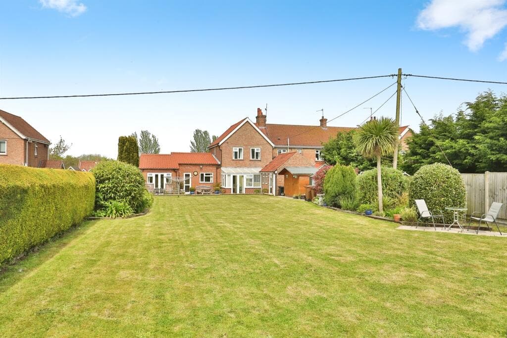 View property at Church Walk, Burnham Market, King&#x27;s Lynn