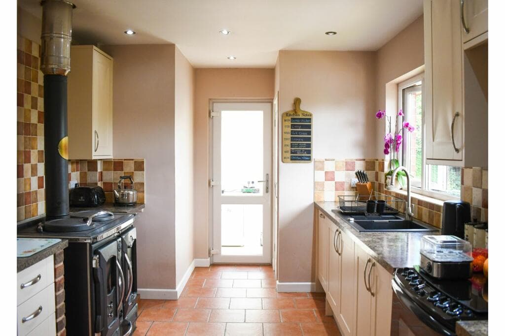 Exwick Road, Exeter, EX4 - Image 9