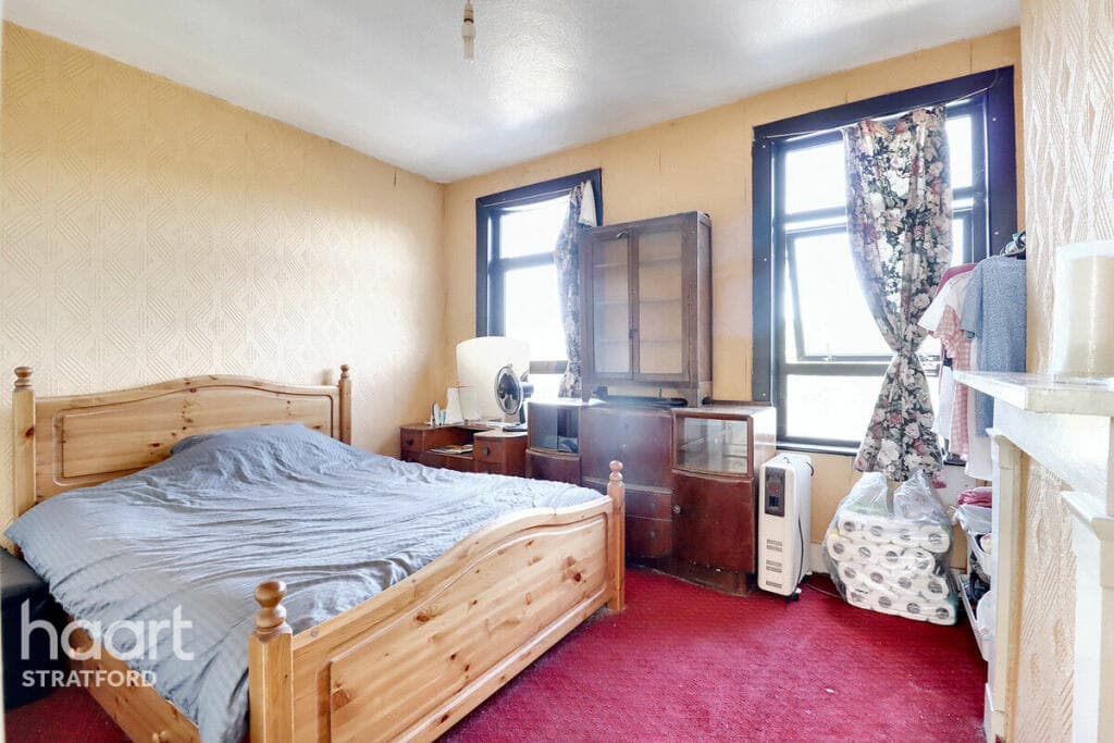 Blenheim Road, Stratford - Image 10