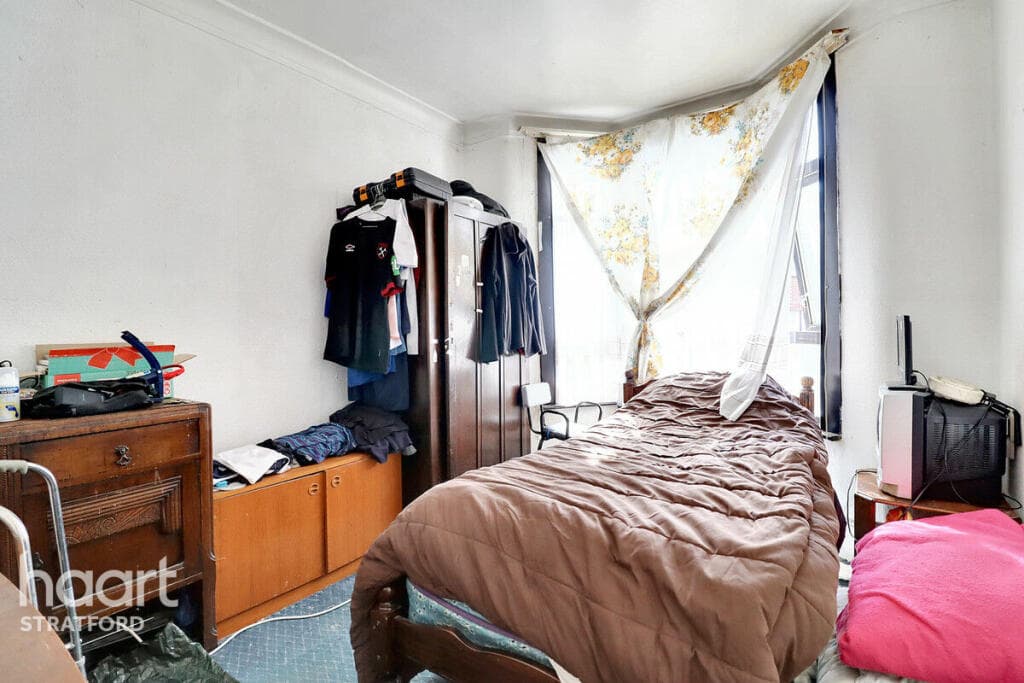 Blenheim Road, Stratford - Image 3