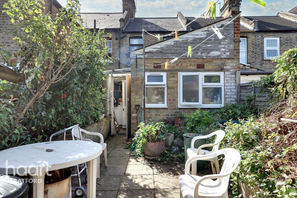 Blenheim Road, Stratford - Image 8