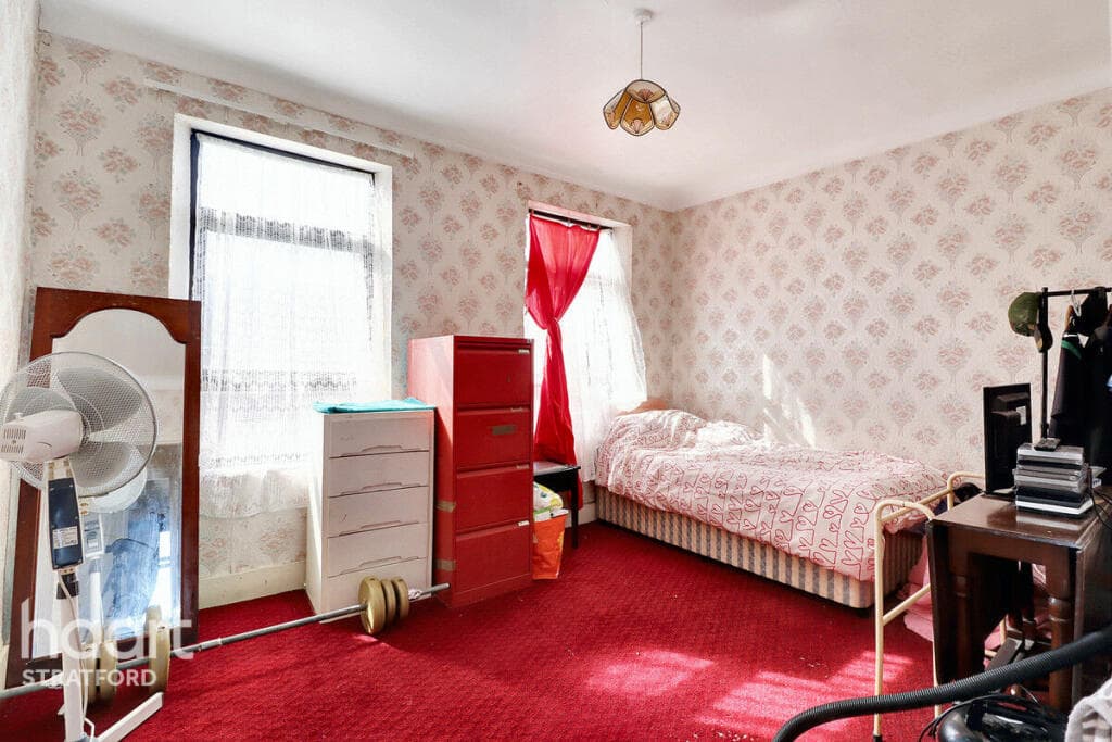Blenheim Road, Stratford - Image 9