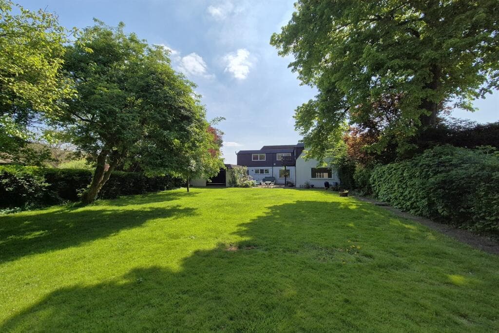 Quarrywood Road, Marlow - Image 4