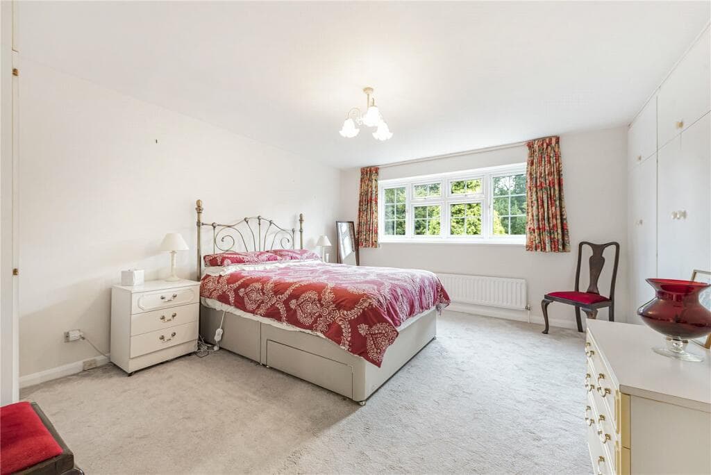 Oakfield Lane, Keston, BR2 - Image 6