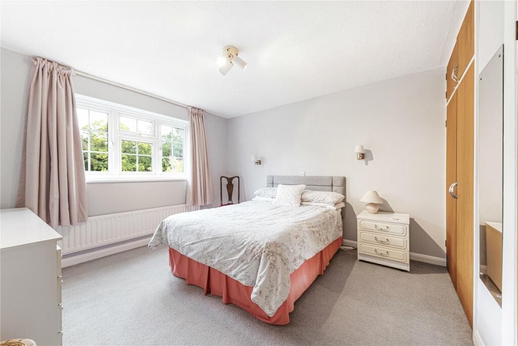 Oakfield Lane, Keston, BR2 - Image 7