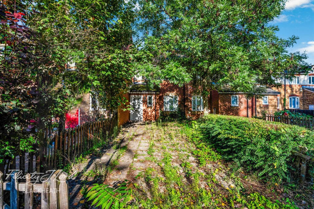 Bentham Road, London - Image 4