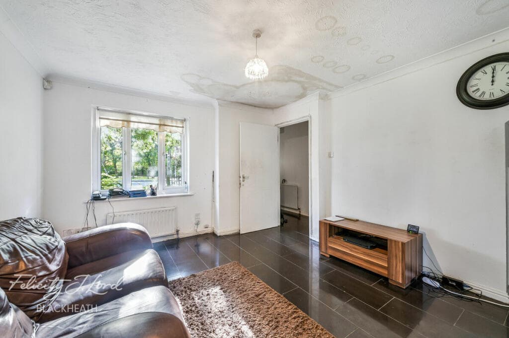 Bentham Road, London - Image 7