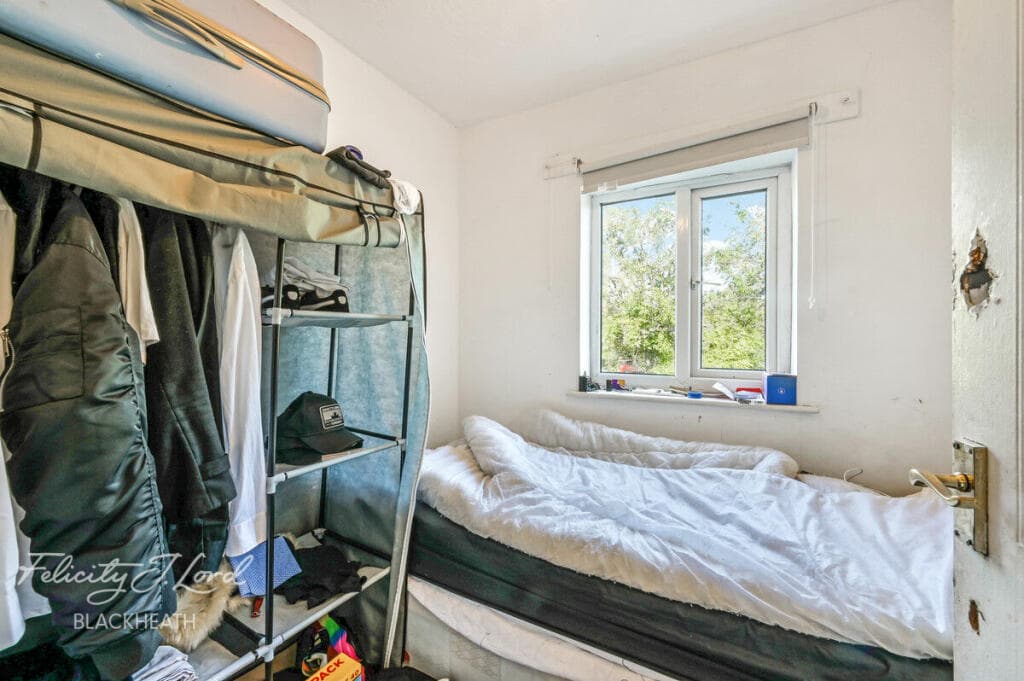 Bentham Road, London - Image 9