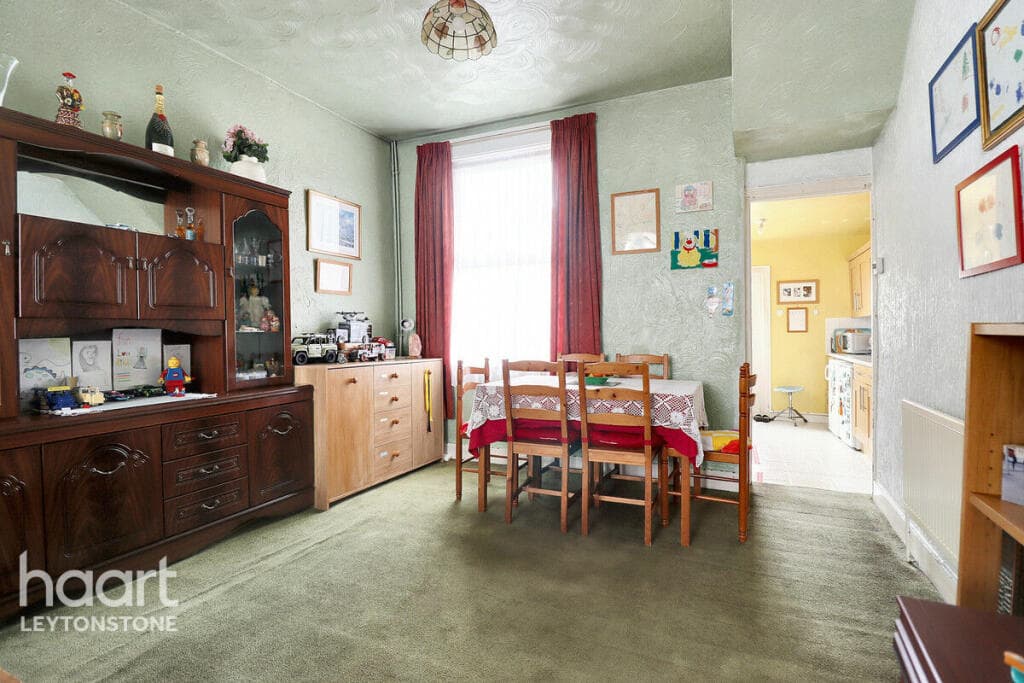 Dunedin Road, London - Image 3