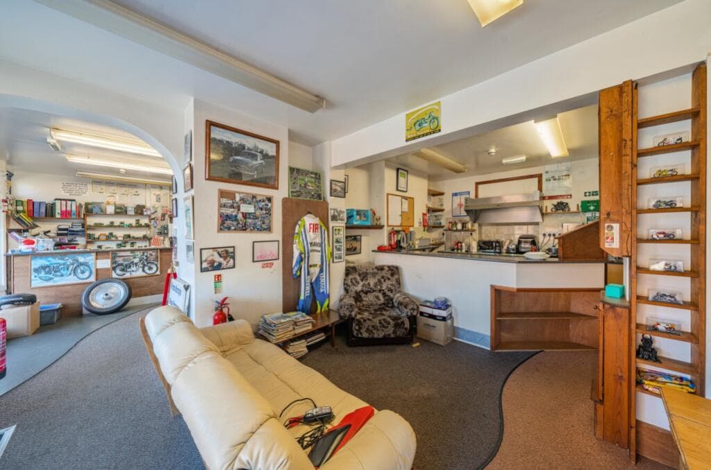 11-15 Halton Road, Spilsby, Lincolnshire, PE23 - Image 2