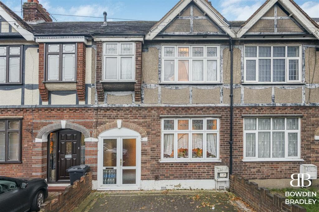 Huxley Drive, Chadwell Heath - Image 1