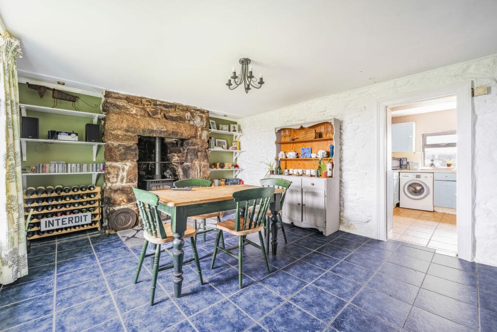 Croft Mitchell, Troon, Camborne - Image 5