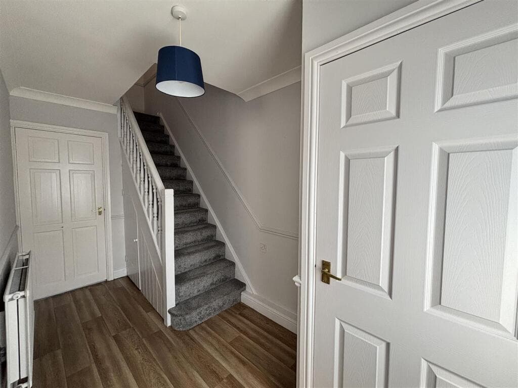 Broadley Crescent, Louth, LN11 - Image 5
