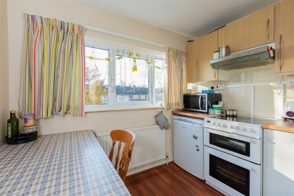 Wootton Way, Maidenhead - Image 4