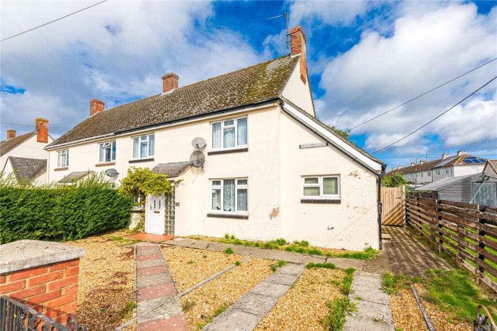 View property at Stratton Road, Pewsey, Wiltshire, SN9