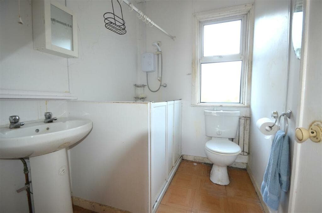 Falmouth - Image 4