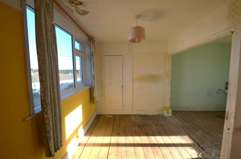 Falmouth - Image 8