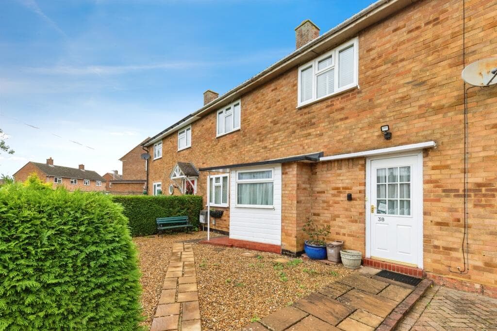 View property at Caslon Way, Letchworth Garden City